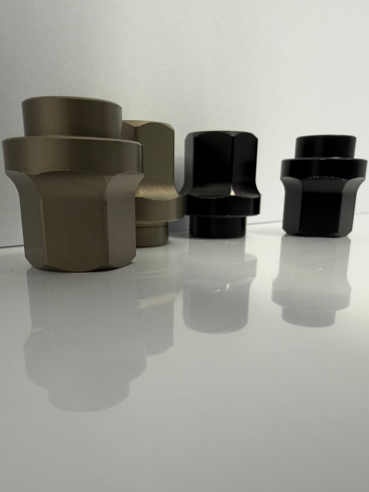 1/2-20 Light Weight Aluminum Short shank style lug nuts