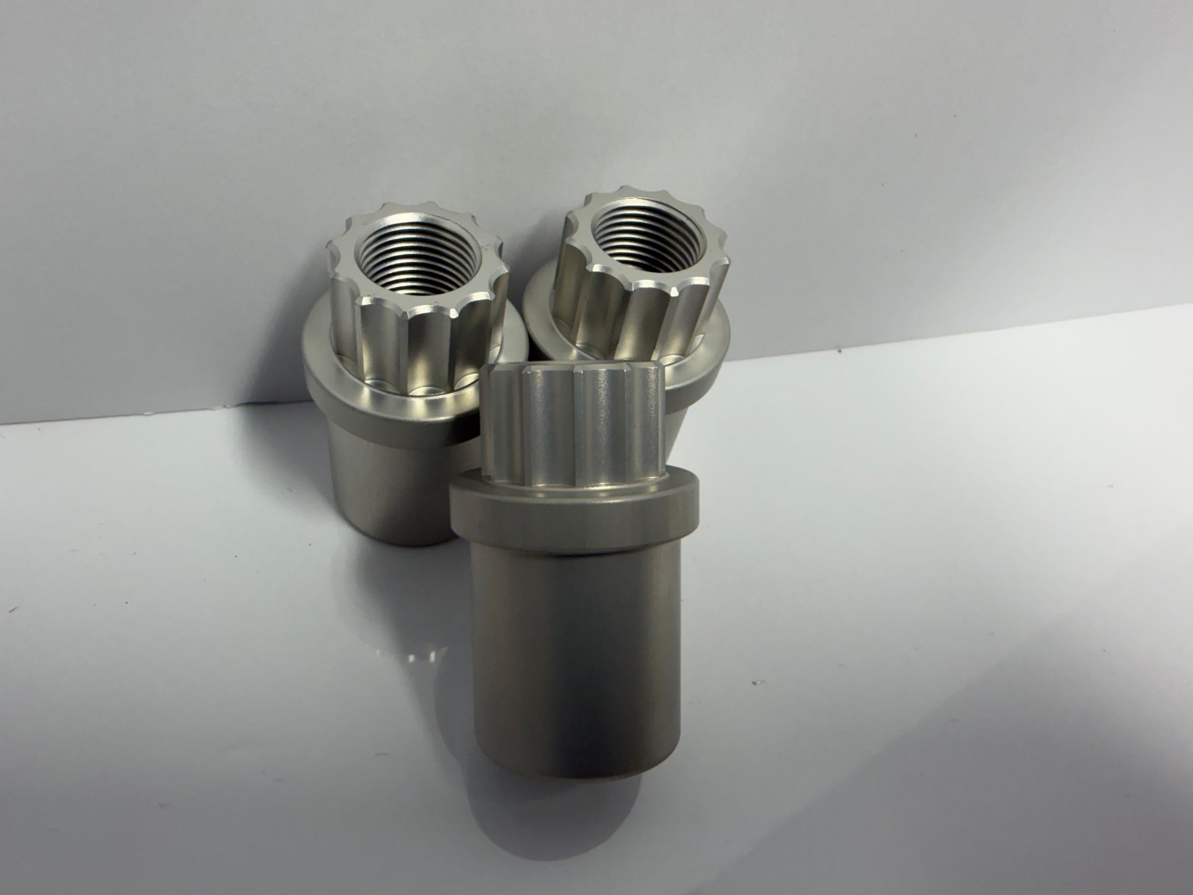 5/8-18 Billet one piece 12 point lug nuts